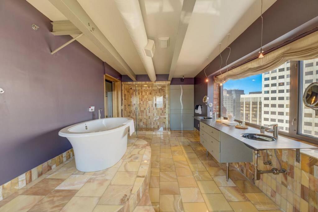 1600 Kcm Penthouse Apartment Cleveland Luaran gambar