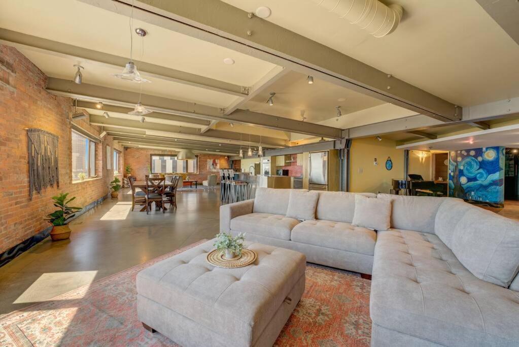 1600 Kcm Penthouse Apartment Cleveland Luaran gambar